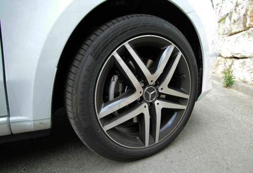 V250-edition-1-rad-reifen-klein