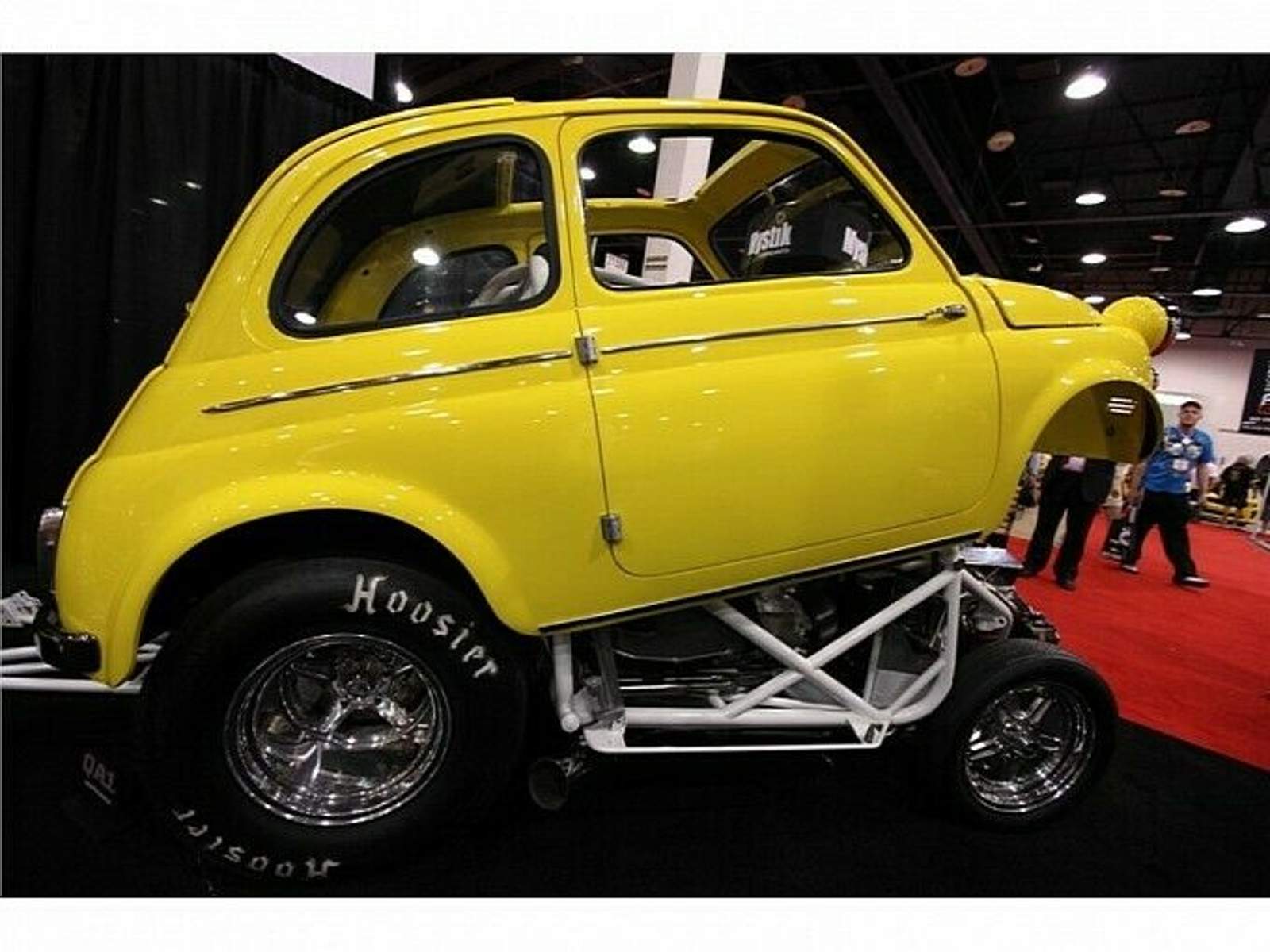 fiat-500-v8-powered-dragster-video-medium-1