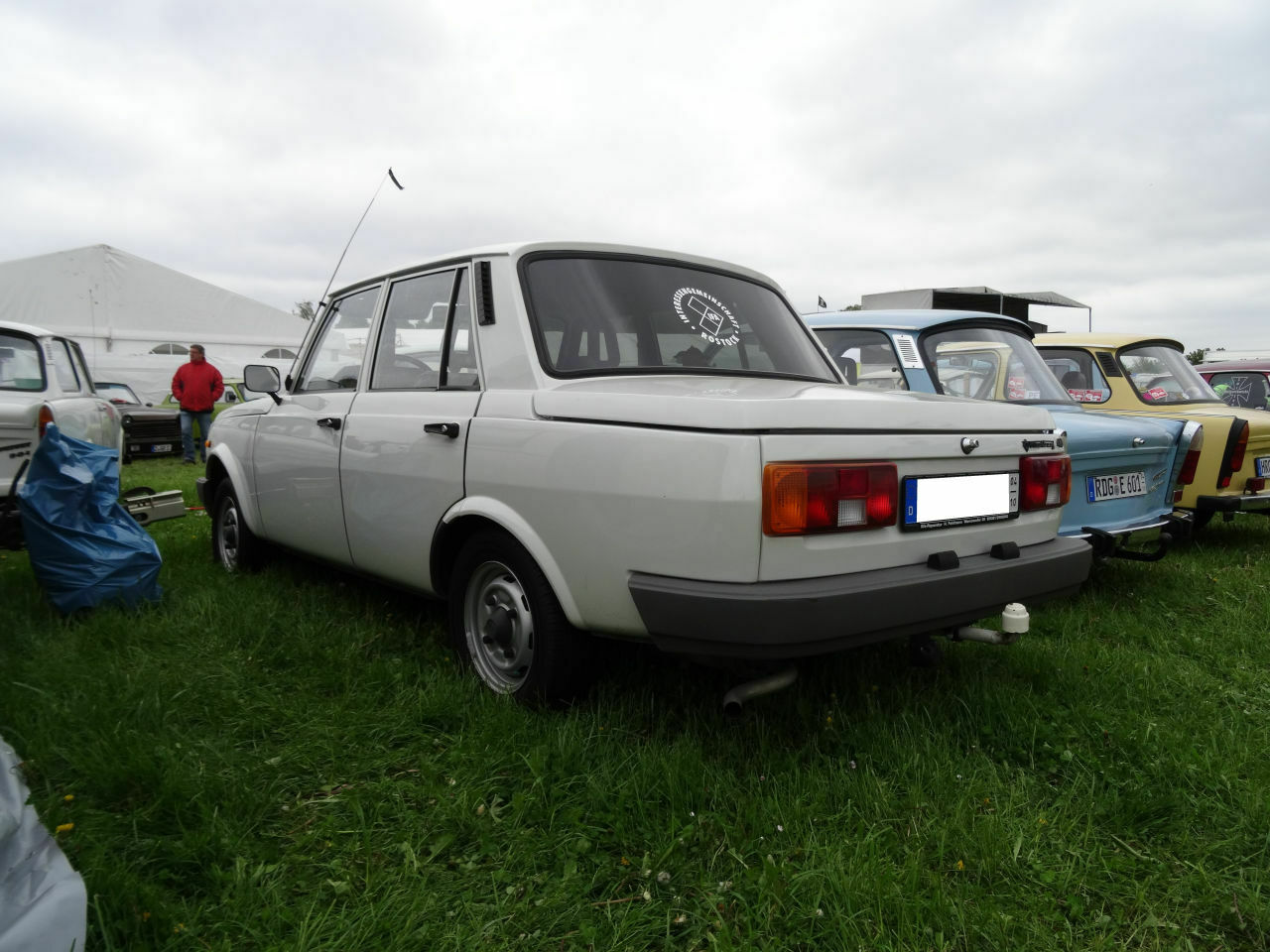 Reality Check Club - Die Off Topic Tropic Bar