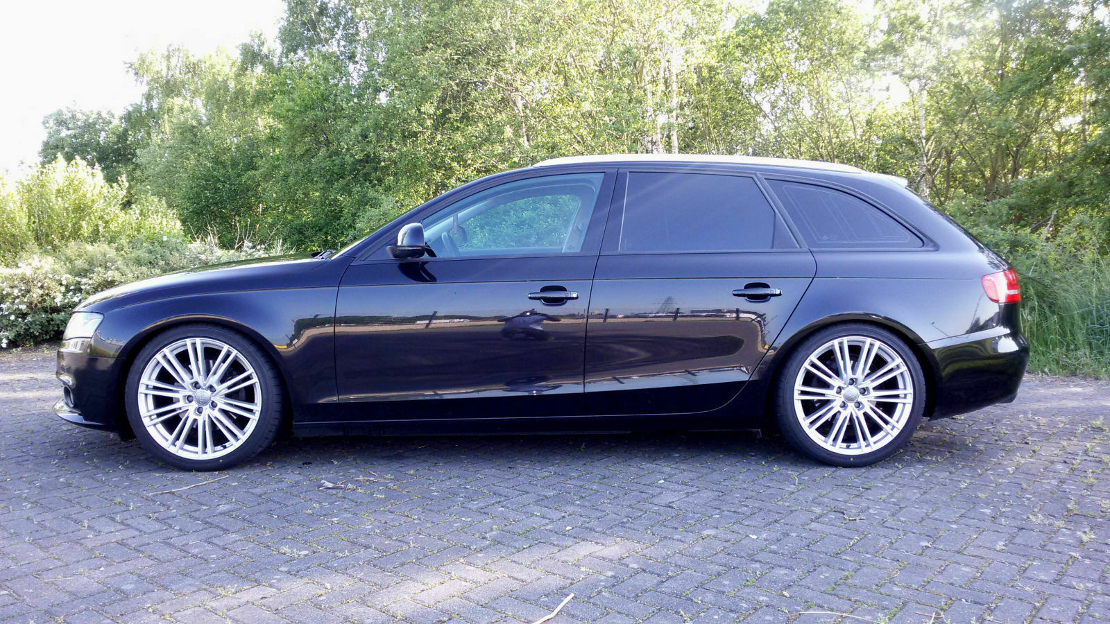 Felgen + Fahrwerkstausch, bündiger Abschluss.