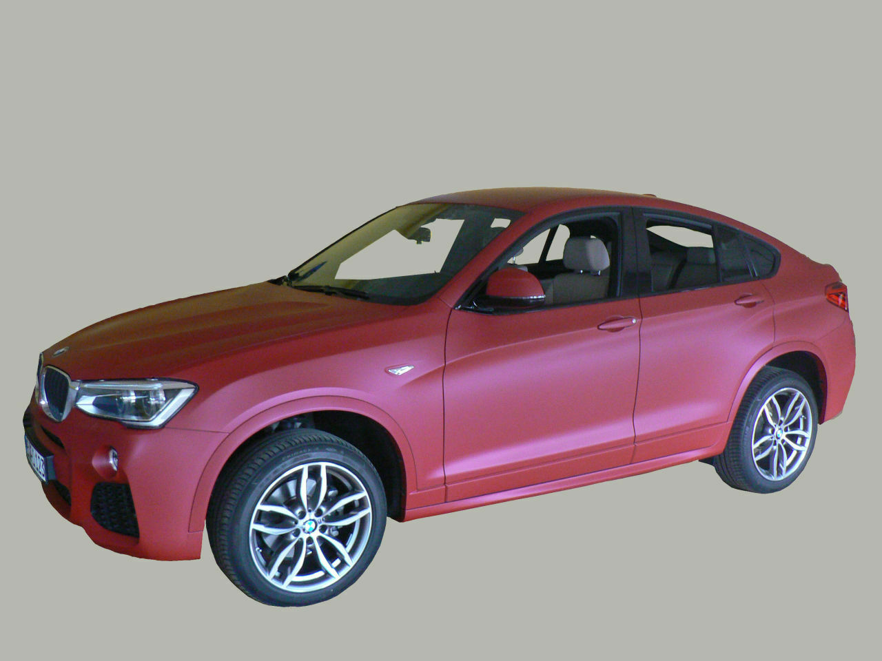 X4-frei-grauer-hintergrund-2