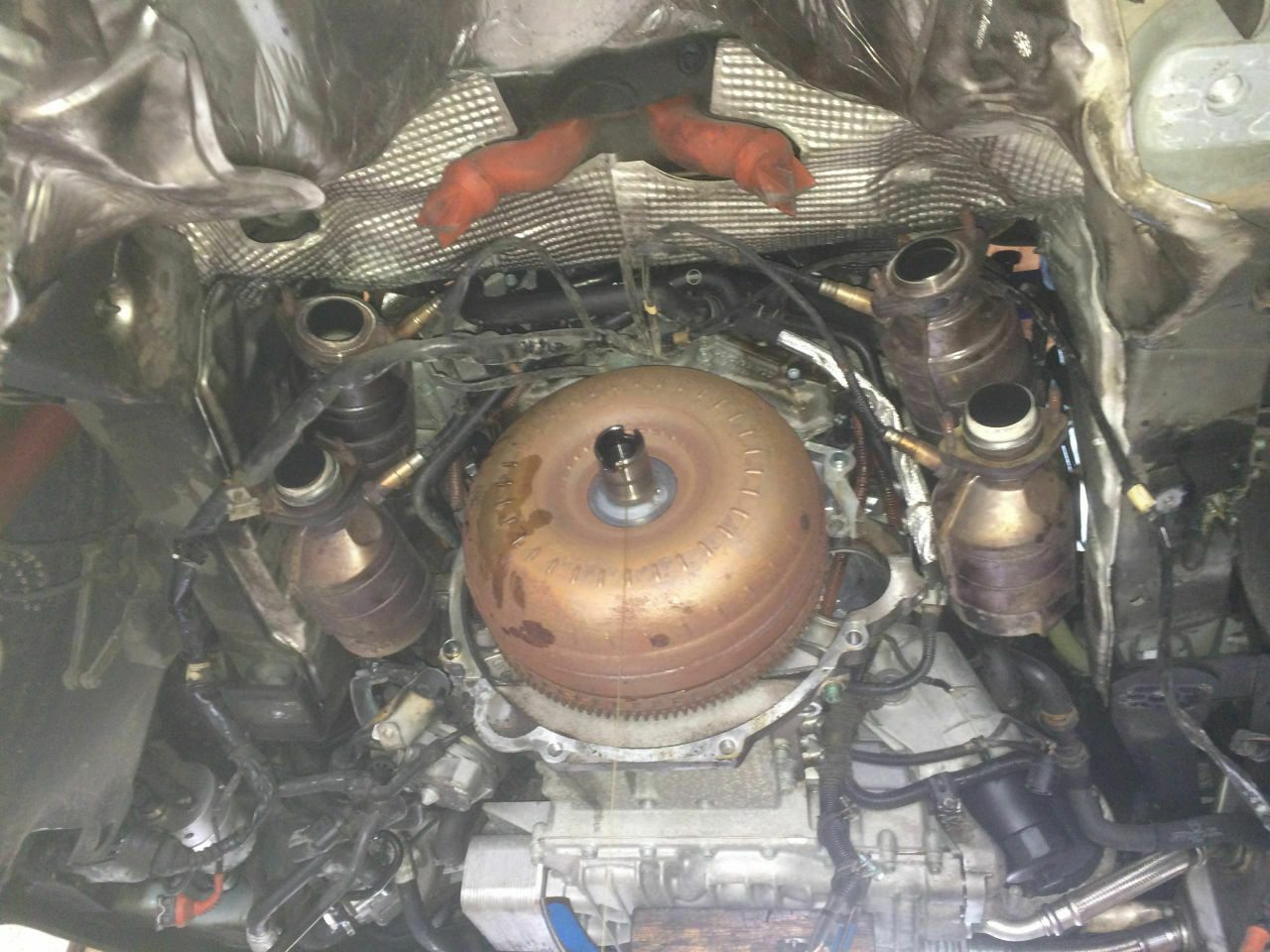 Wasserablaufventil über dem Getriebe wechseln