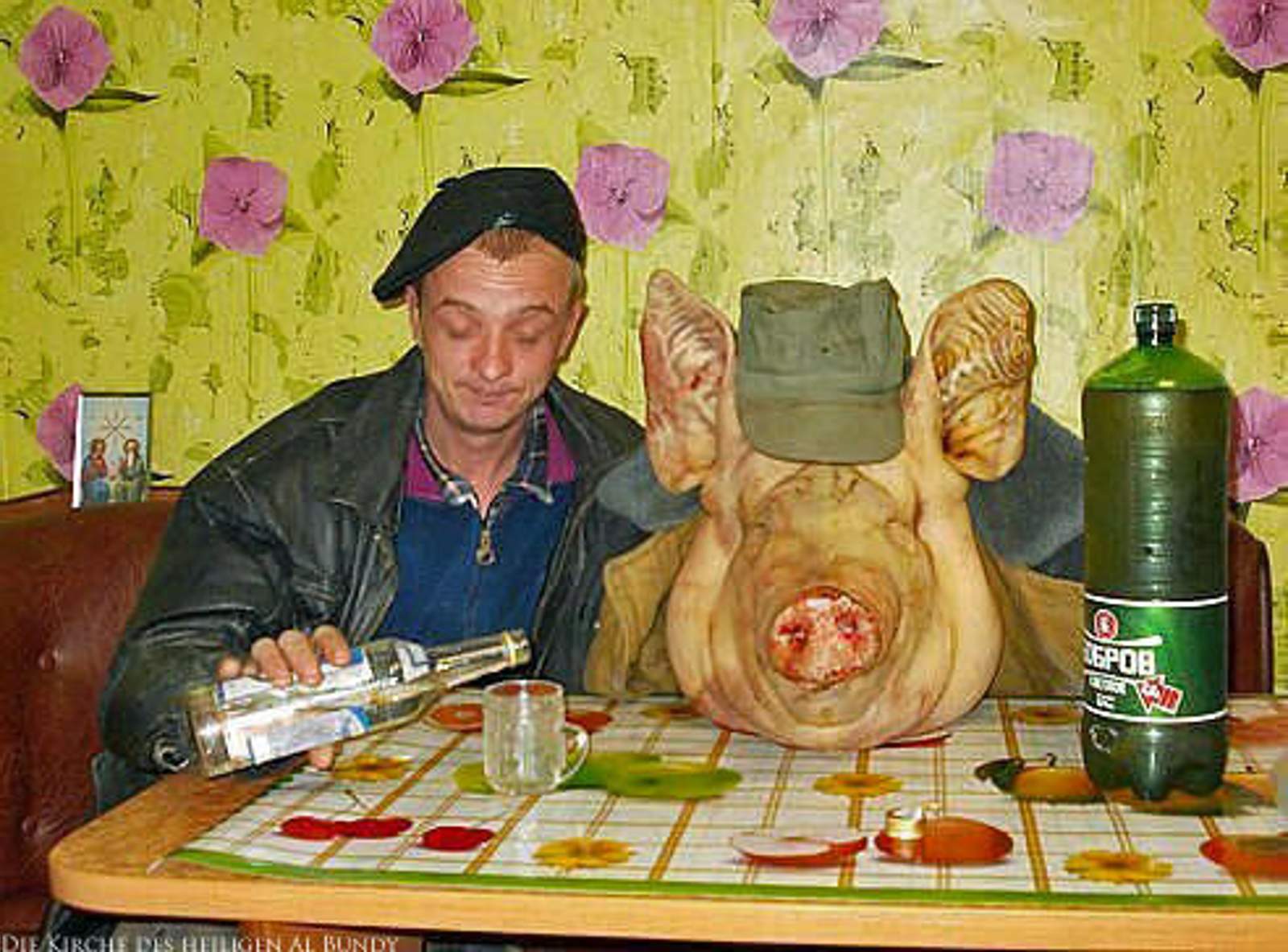 meine-besoffenen-nachbarn-sind-schweine-zuhause-lustig