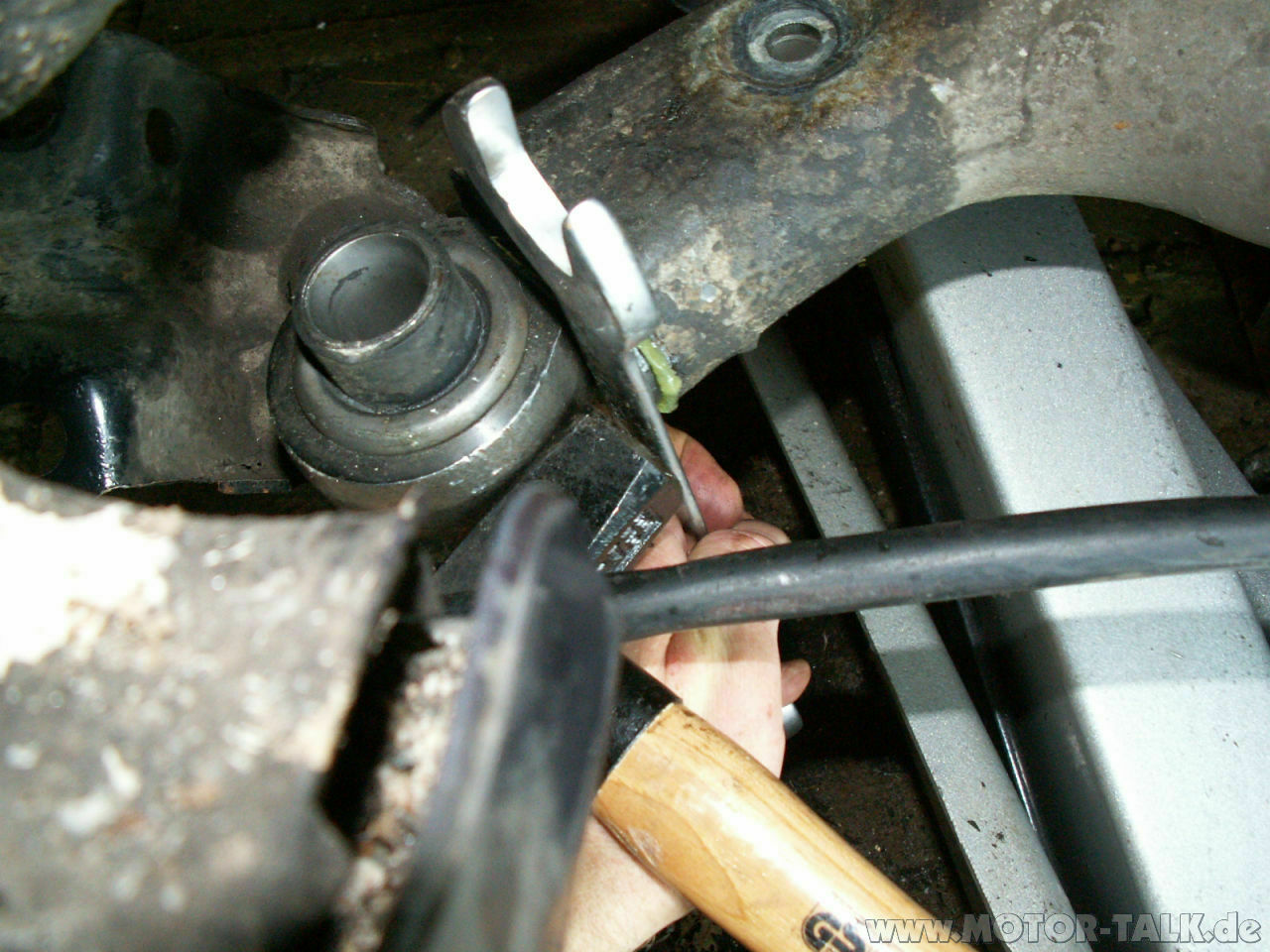 Delta Hinterachse Lager De-und Montage