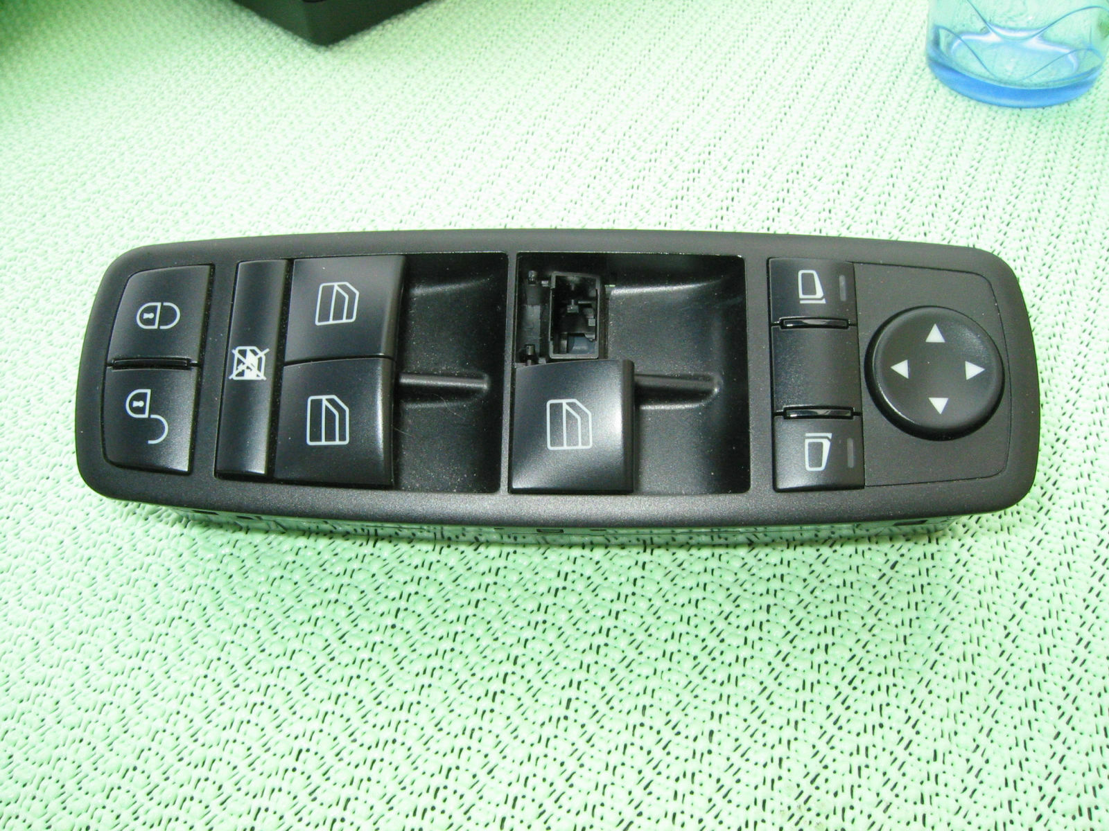 Bedieneinheit Fahrerseite instandsetzen