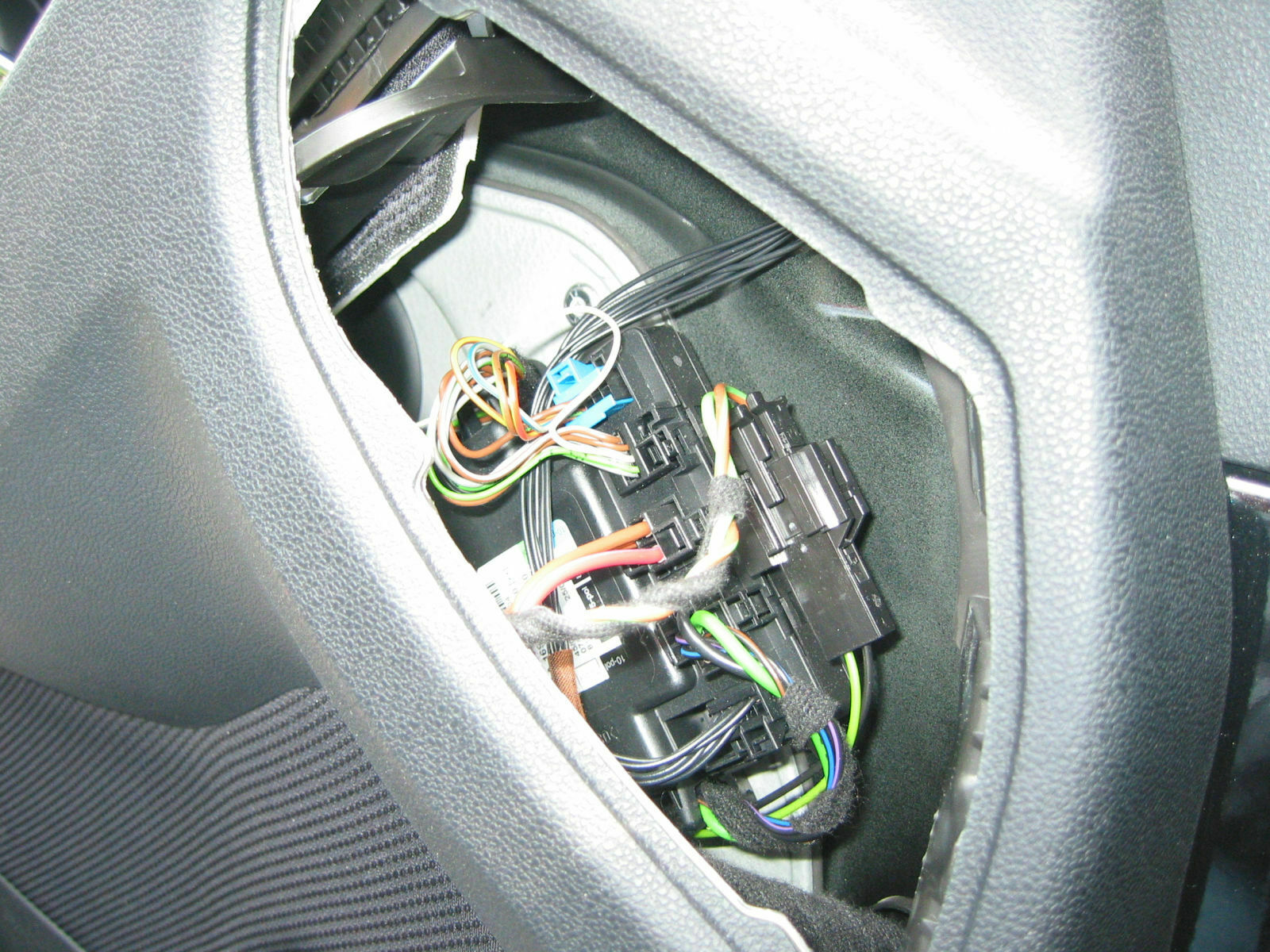 Bedieneinheit Fahrerseite instandsetzen