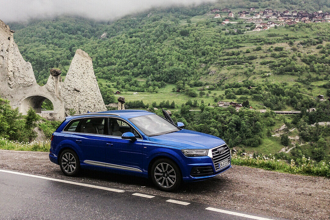 Kurvenstrecke durch das Tal der Borgne