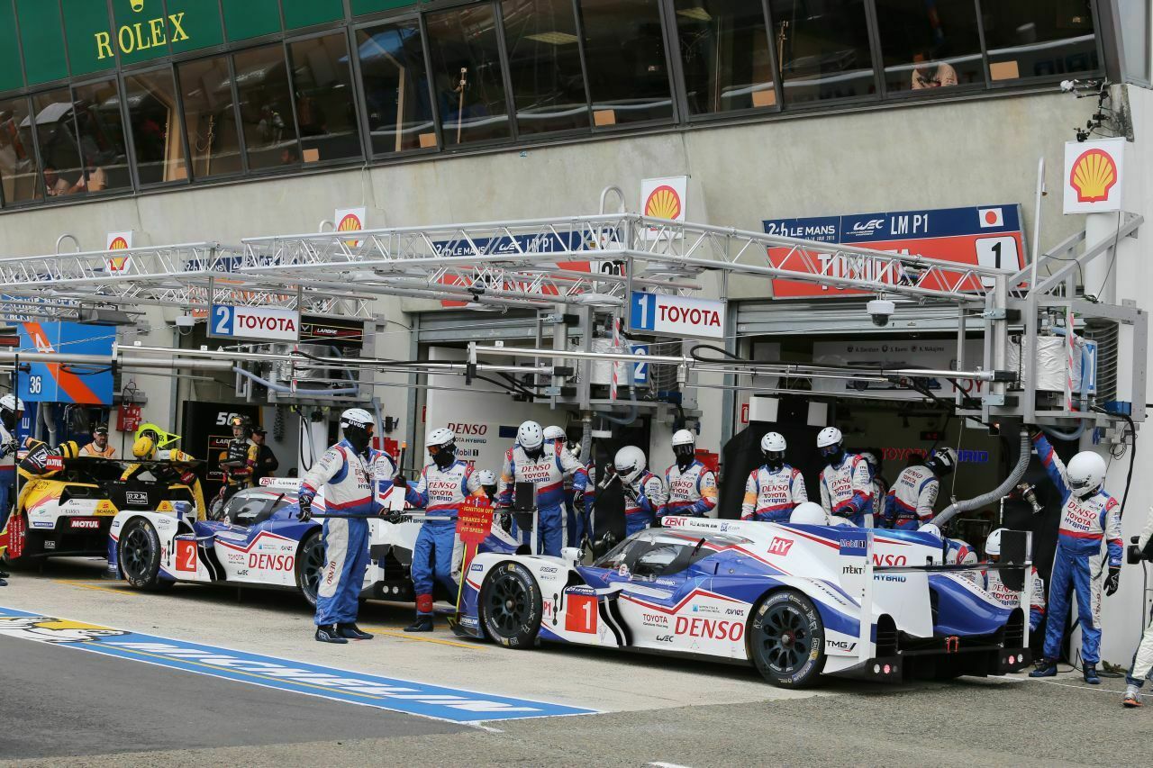 Toyota TS040 Hybrid beim Qualifying in Le Mans