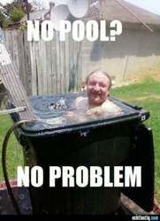 Muelltonne-wird-zum-pool