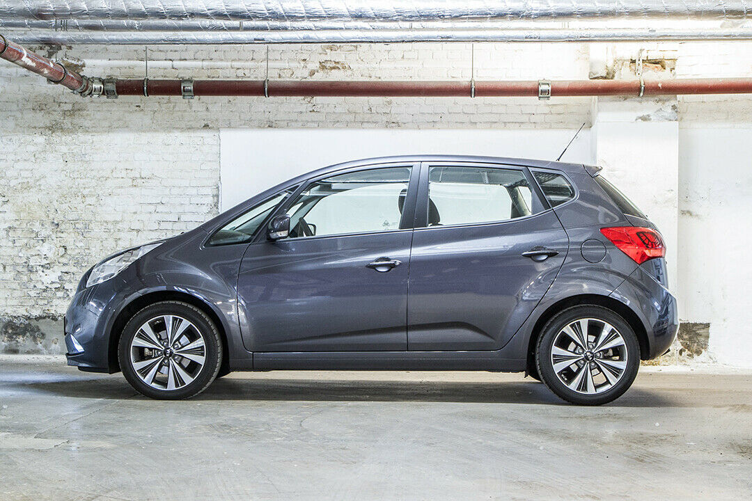 Kia Venga: Seitenansicht