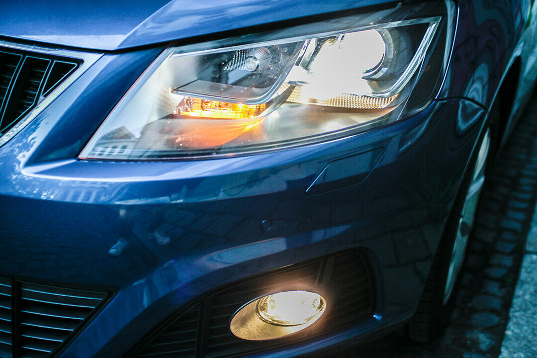 Beleuchtungstest: Die komplette Beleuchtung inklusive Bremsleuchten, Blinker und R&uuml;ckfahrlicht kontrollieren