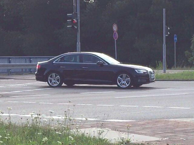 Erste Fotos vom neuen A4 / B9