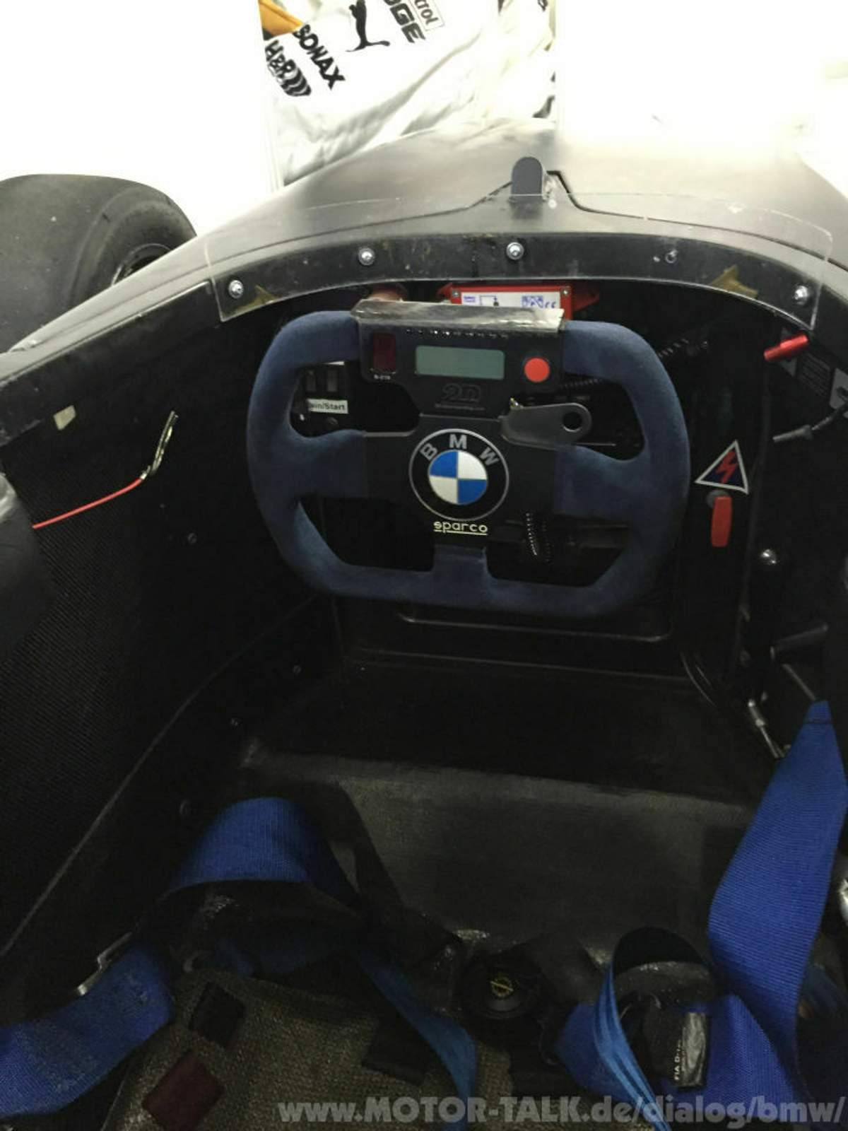 Cockpit des Formel BMW