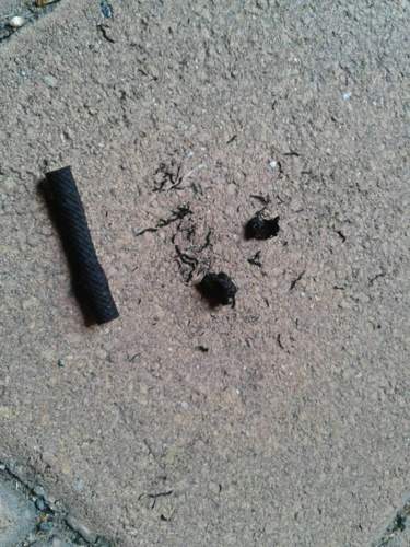 Alter zerbröselter Schlauch