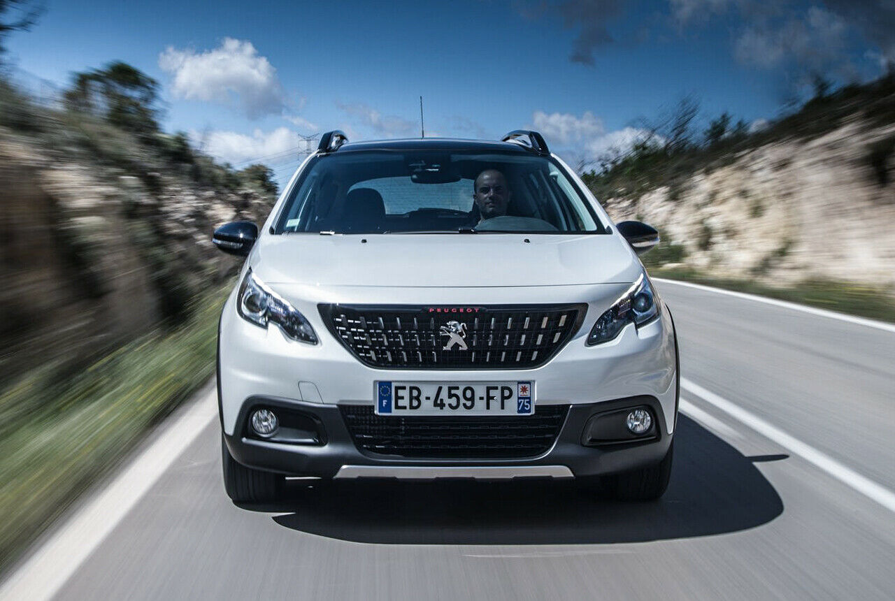 Peugeot 2008 Facelift, 2016: So sieht das geliftete Gesicht aus