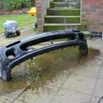 Schleifstaub entfernt