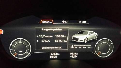 2016-02-05-19-09-45-audi-tt-bordcomputer-rechnet-falsche-durchschnittsgeschwindigkeit