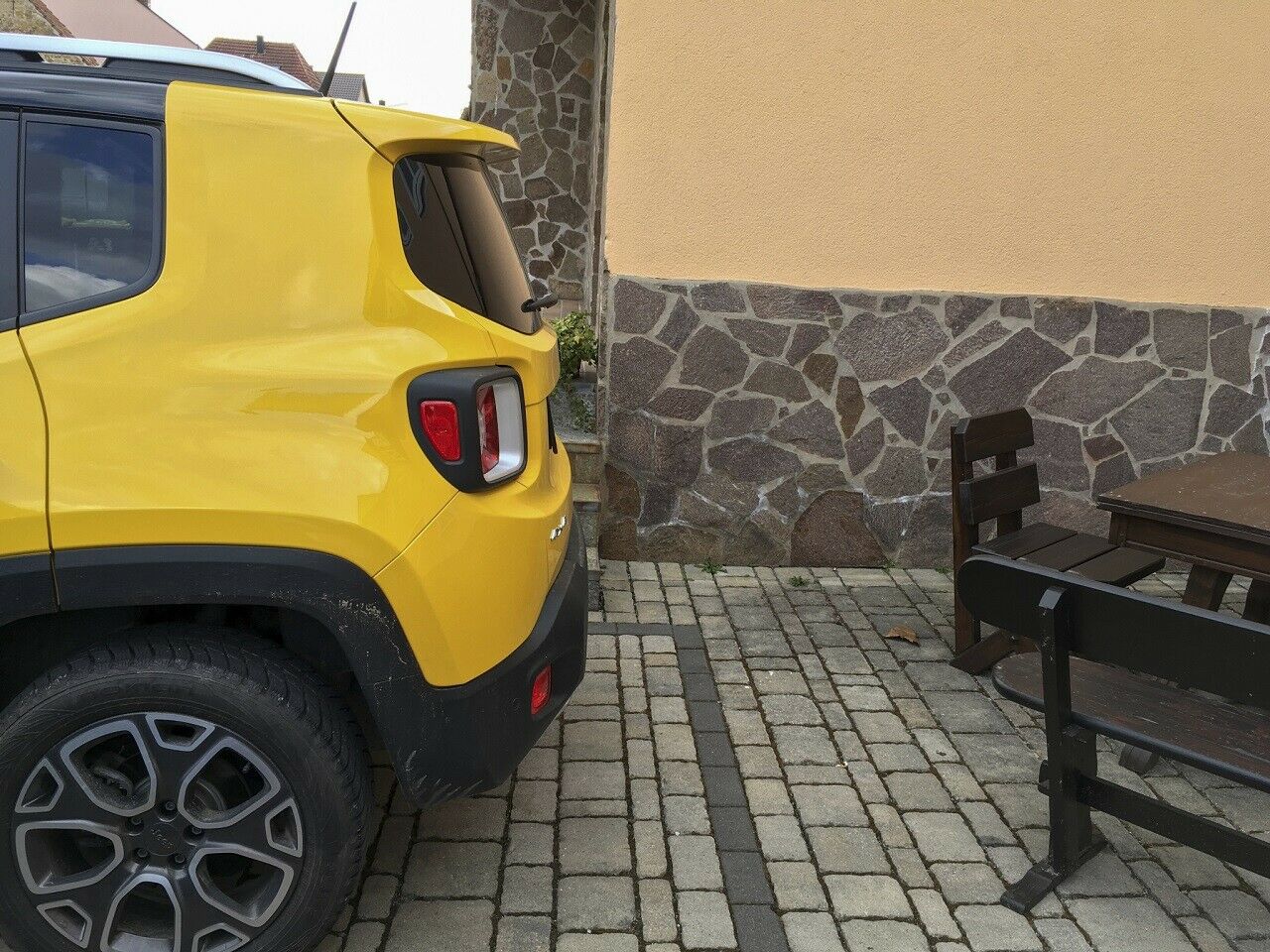 So sieht es von au&szlig;en aus ...