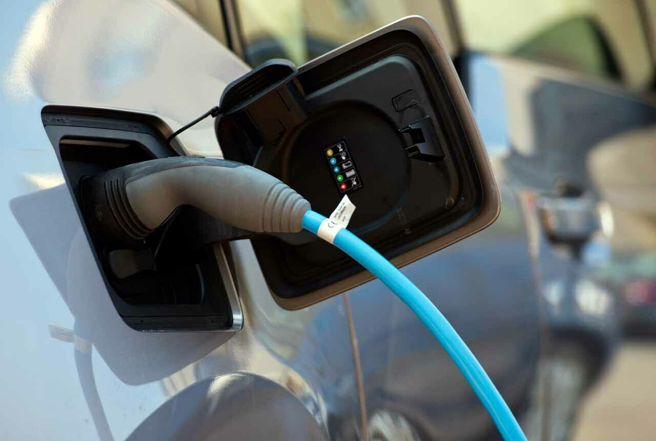 Anfang 2016 waren in Deutschland insgesamt 25.500 rein elektrisch angetriebene Fahrzeuge zugelassen