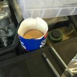 Ob der Kekshalter im Motorraum wohl aufpreispflichtig war?