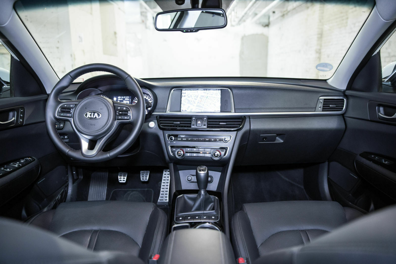 Lenkrad und Sitze können beheizt werden - das Infotainment ist leicht zu bedienen