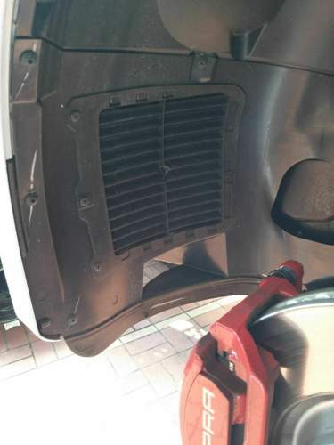 Bremsbelueftung-cupra-abluft-kuehler