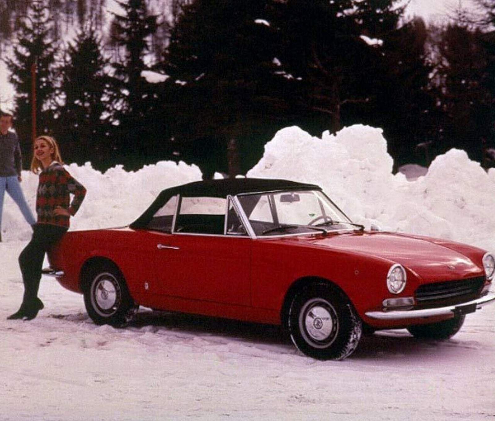 Fiat 124 Sport Spider ab 1966 : Bellezza für die Autostrada : Fiat News ...
