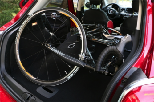 Das Fahrrad passt - gerade so