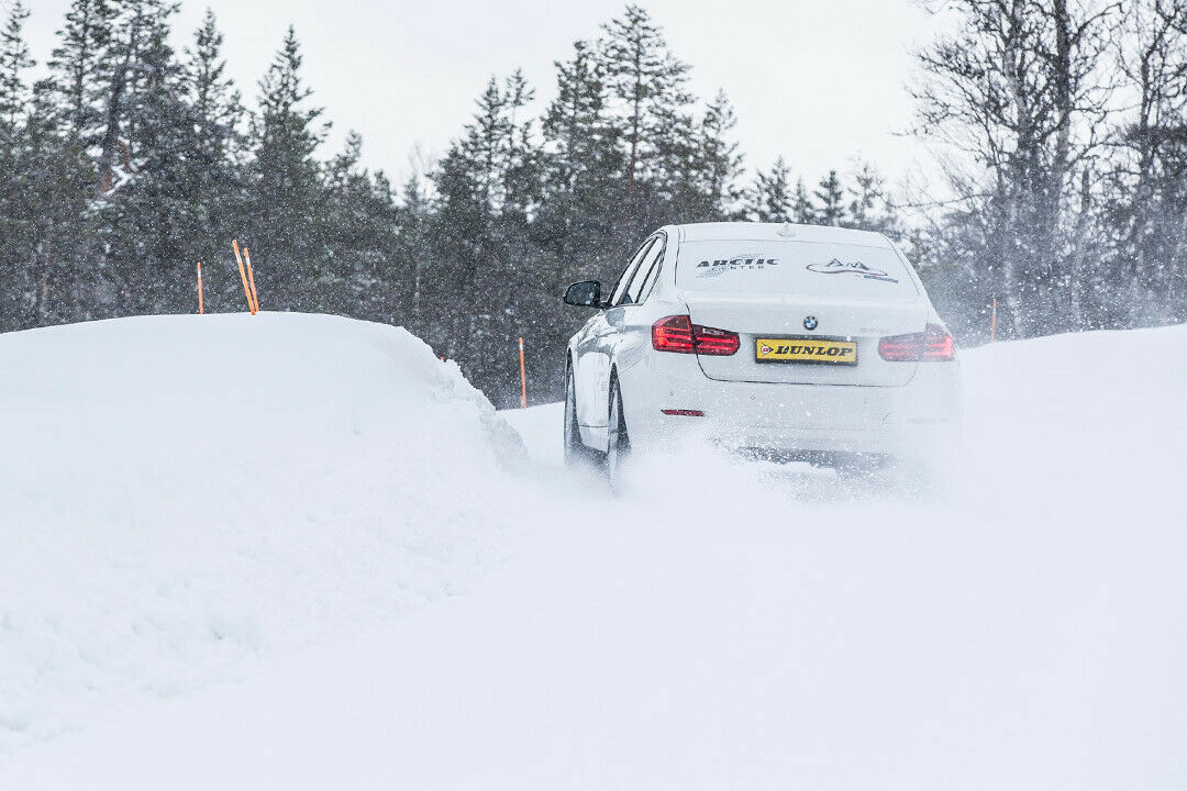 Nichts geht über Heckantrieb: In die Kurve geht es mit einem kontrollierten Drift