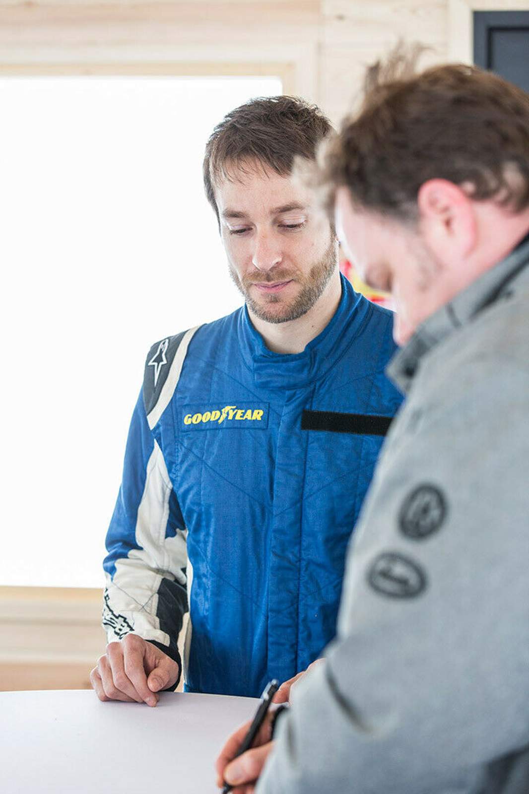 Testfahrer Vincent Lopez und MT-Redakteur Björn Tolksdorf