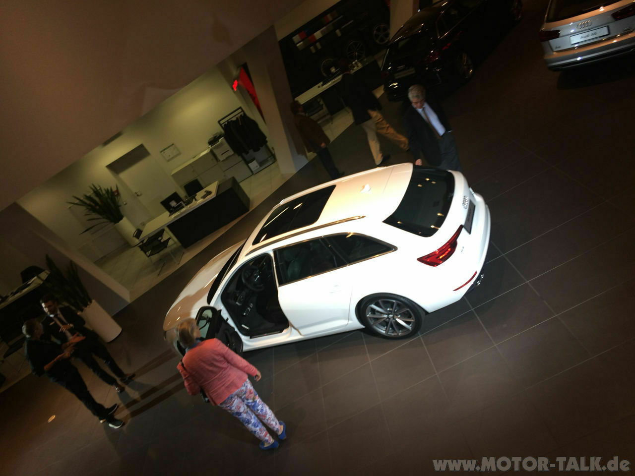 Erste Fotos vom neuen A4 / B9