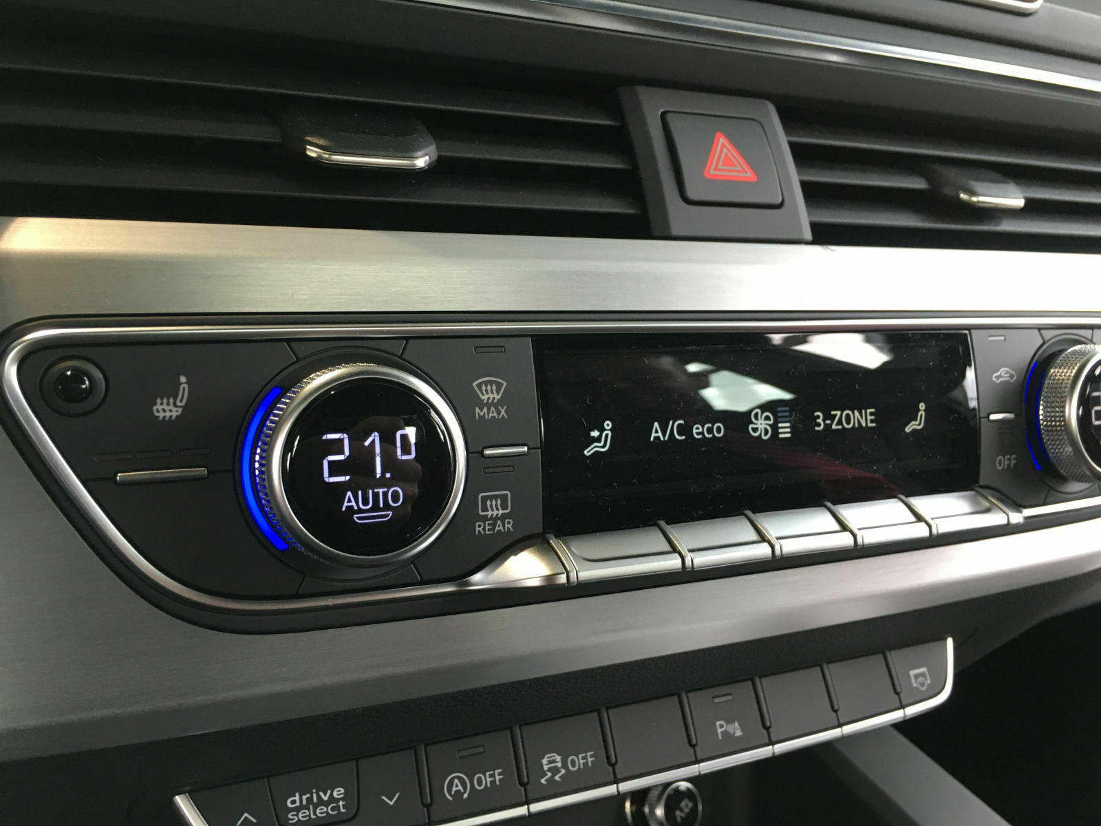 Erste Fotos vom neuen A4 / B9