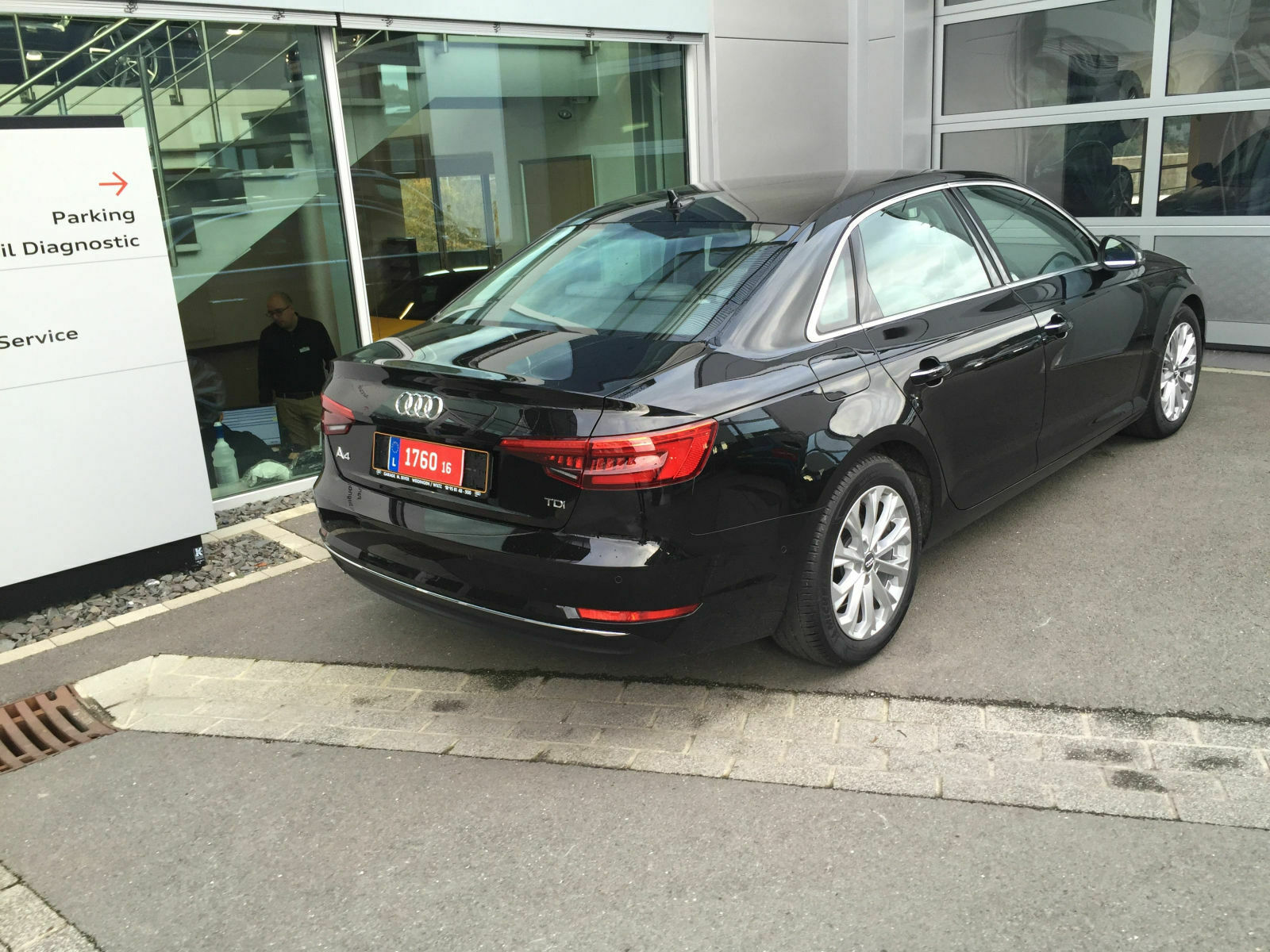 Erste Fotos vom neuen A4 / B9