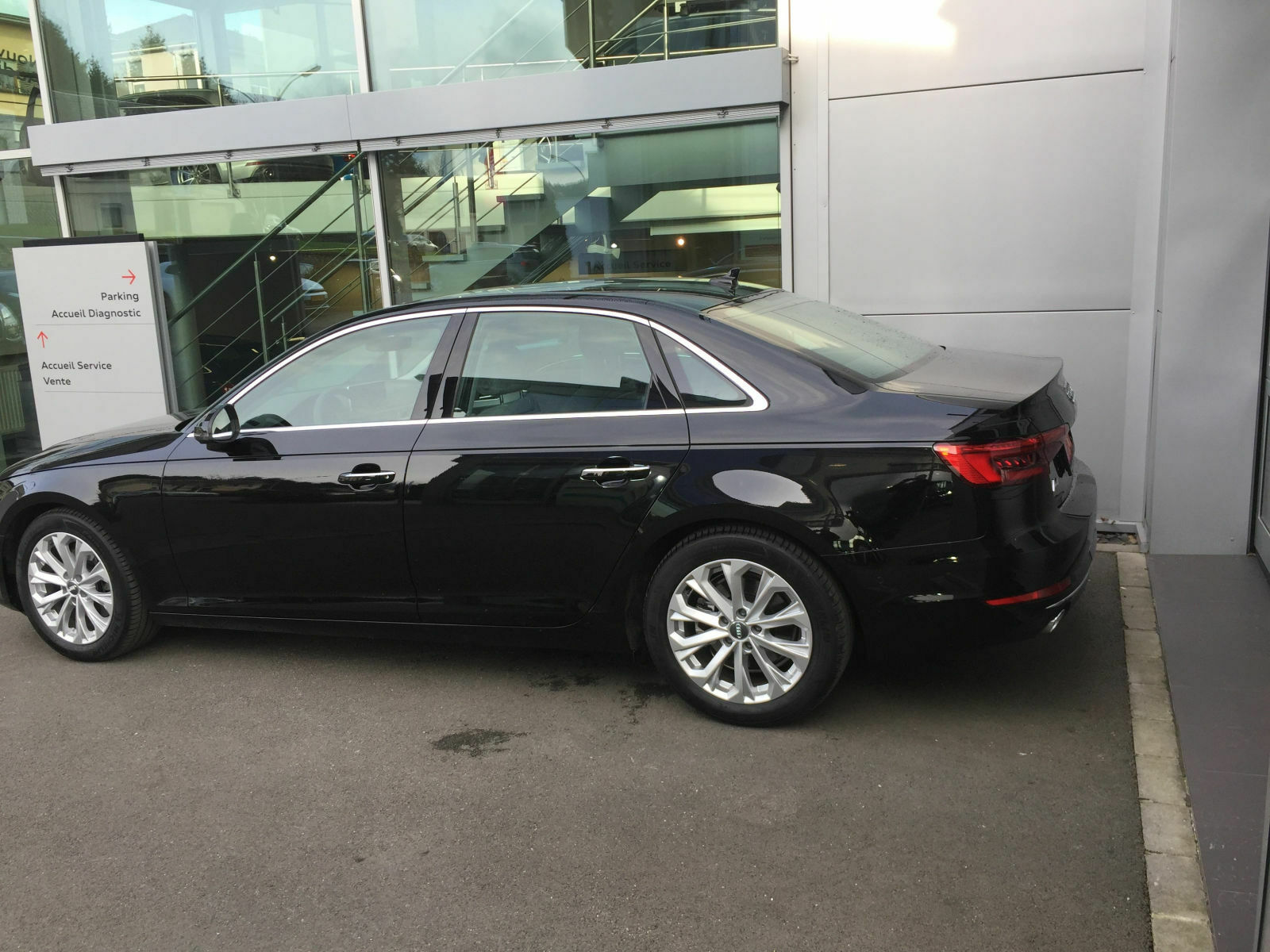 Erste Fotos vom neuen A4 / B9