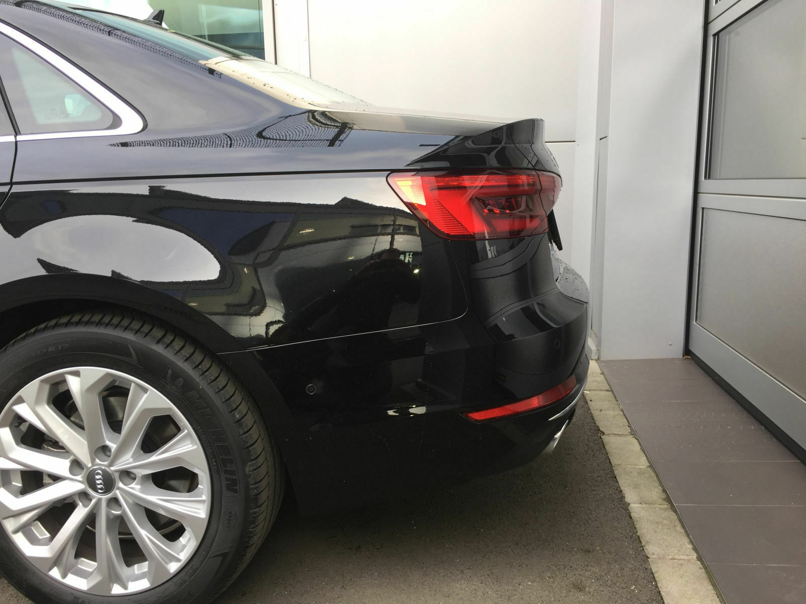 Erste Fotos vom neuen A4 / B9