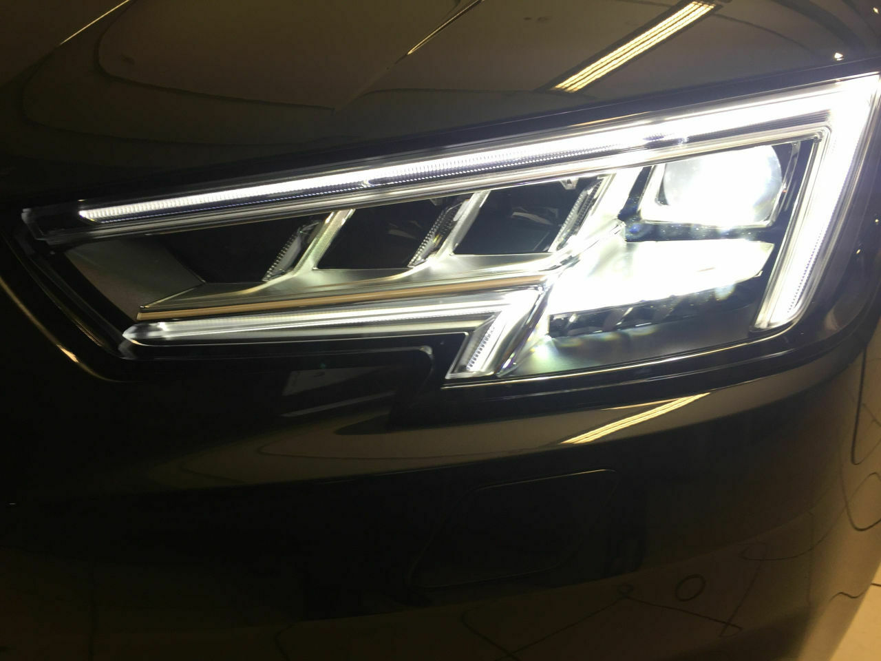 Erste Fotos vom neuen A4 / B9