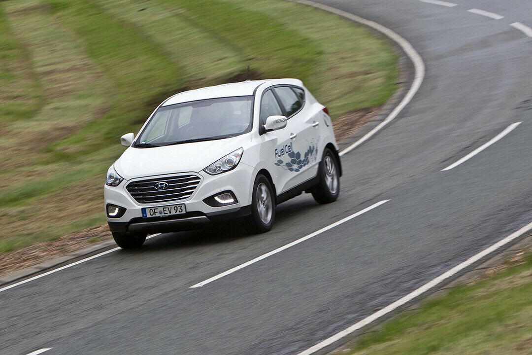 Der Hyundai ix35 F-Cell fährt mit Wasserstoff - bislang allerdings nur in Kleinserie