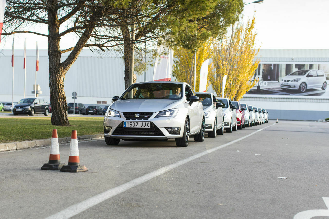 Die MOTOR-TALKer vor der ersten Fahrt zum Hotel