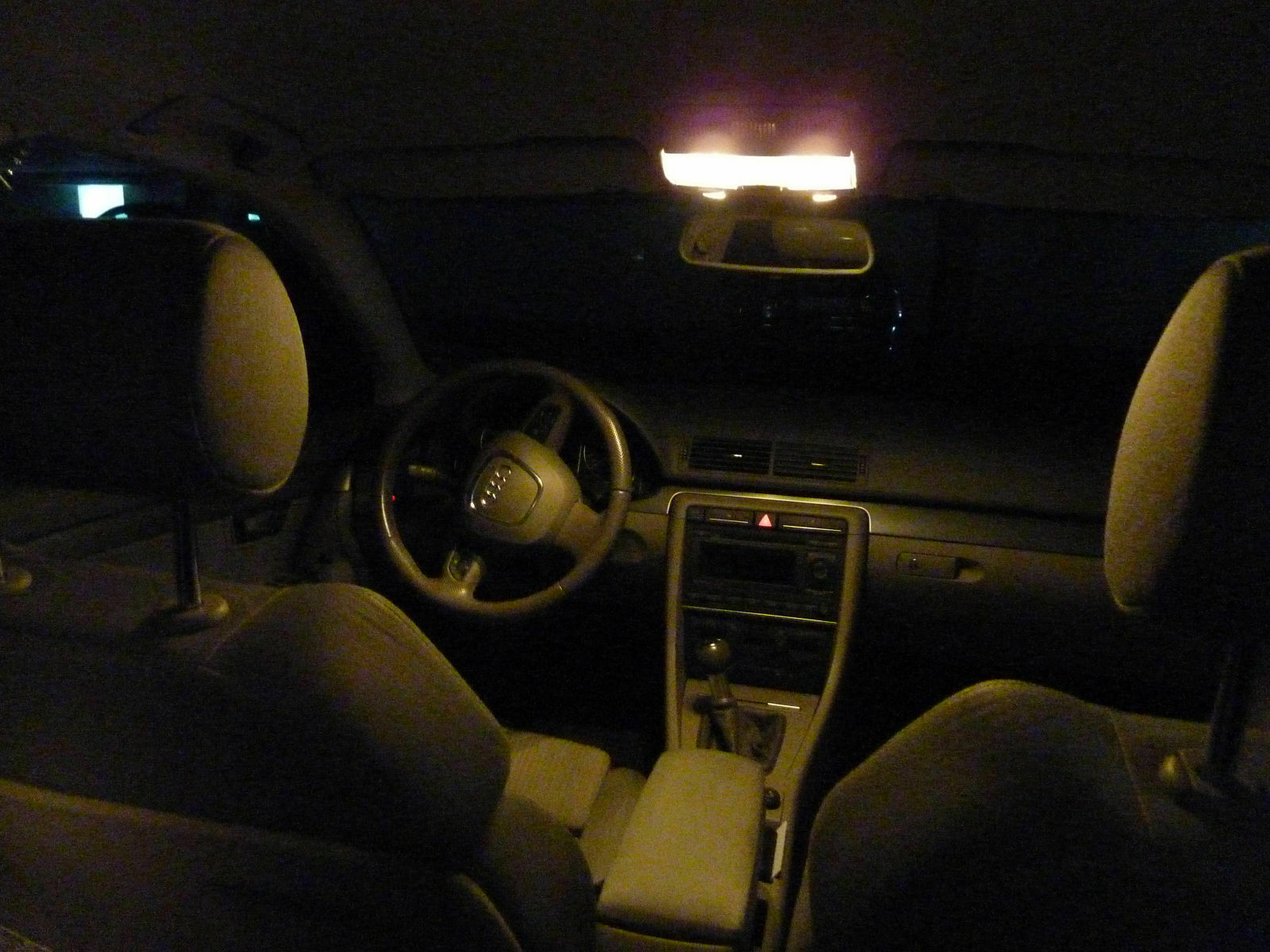 LED V. Hinten : LED Innenraumbeleuchtung : Audi A4 B6 & B7 : #208303703