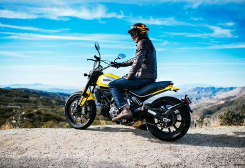 Ducati legt die Scrambler in vier Varianten auf - das Bild zeigt die preisg&uuml;nstigste Ausf&uuml;hrung Icon