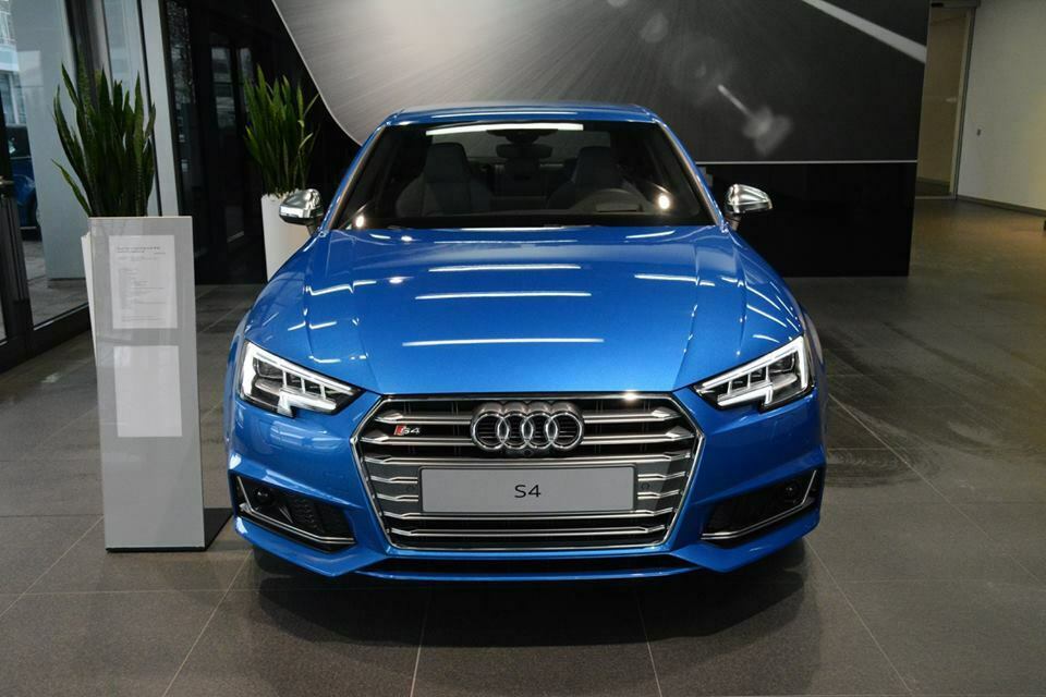 Erste Fotos vom neuen A4 / B9