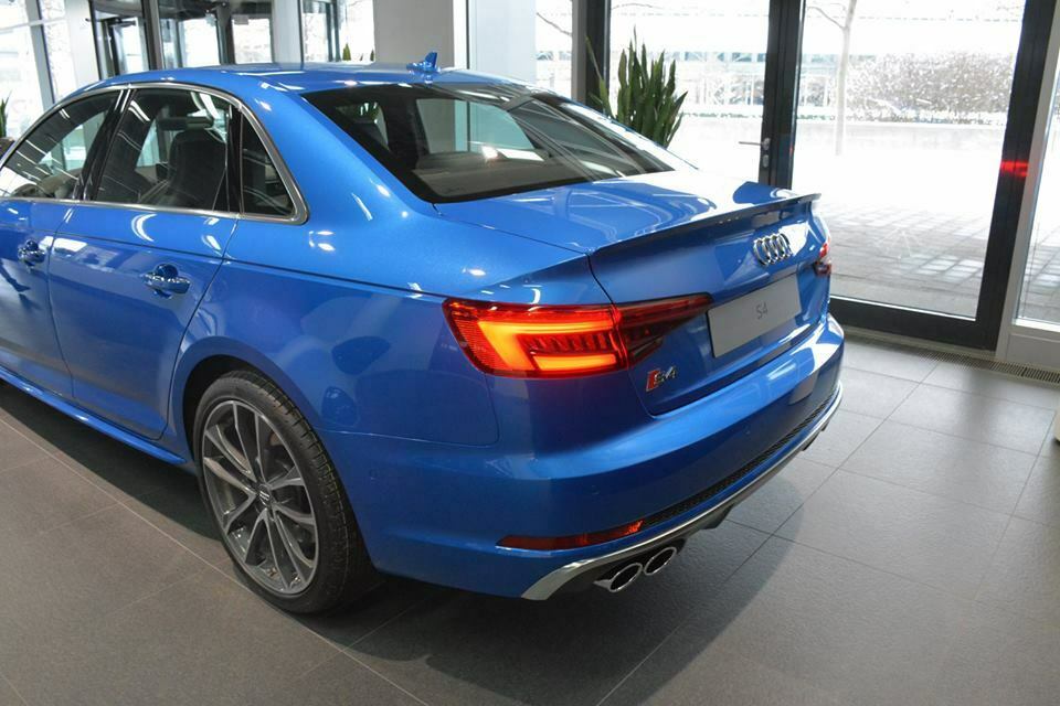 Erste Fotos vom neuen A4 / B9