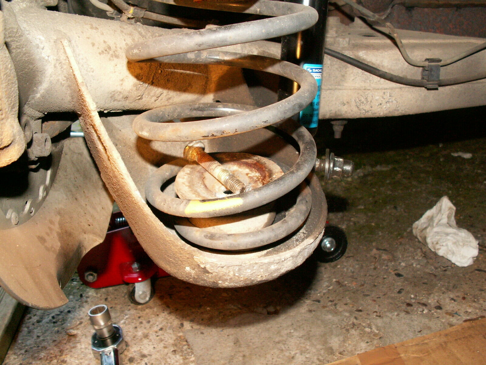 Fahrwerksferdern hinten