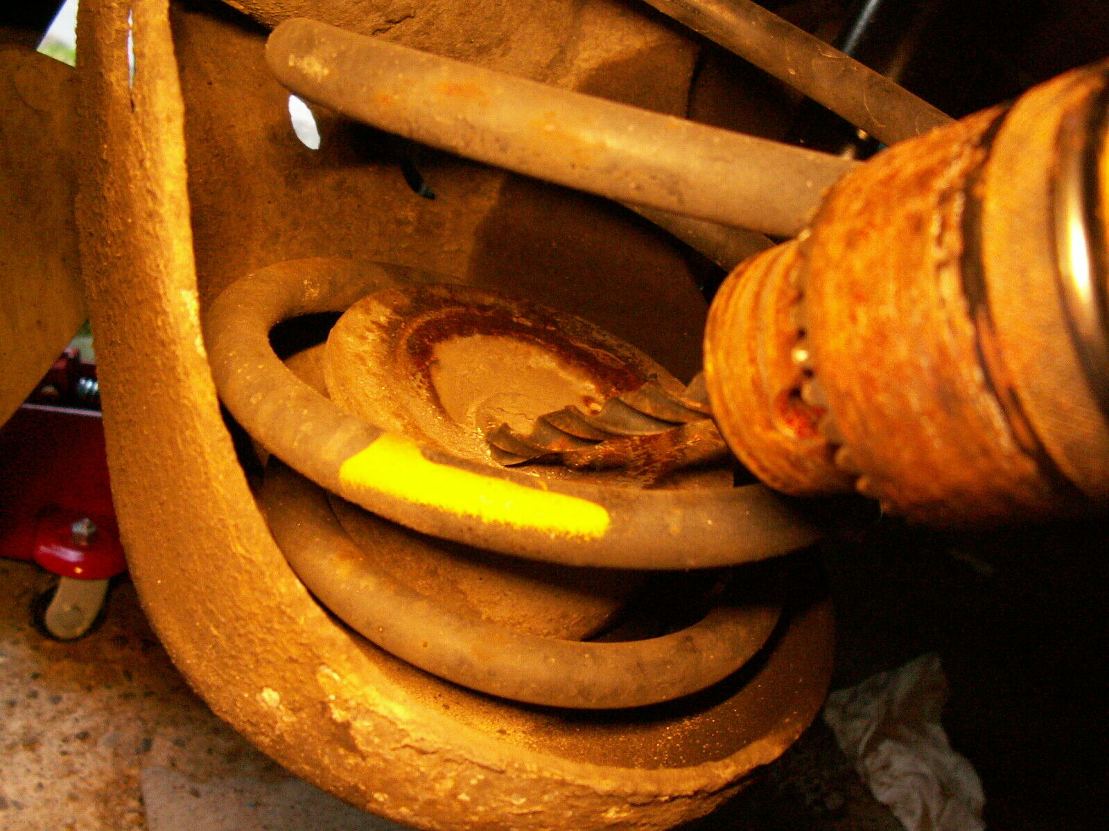 Fahrwerksferdern hinten