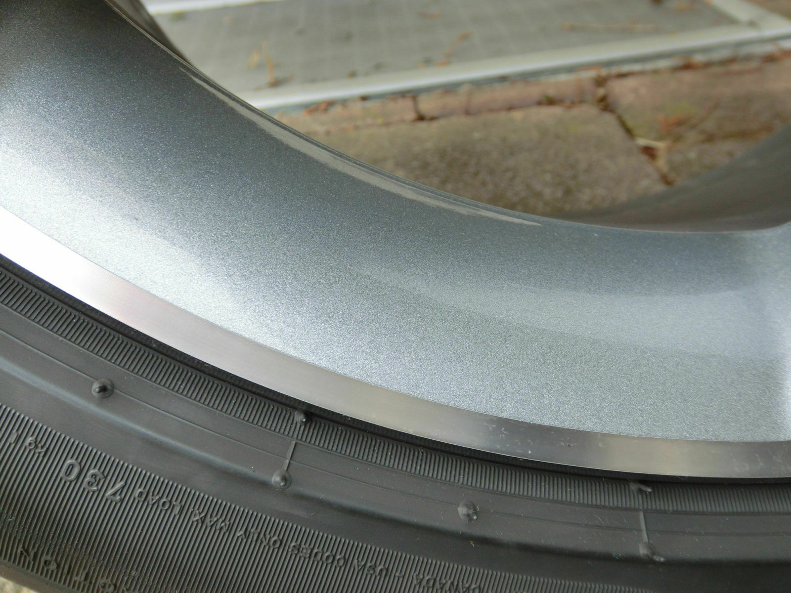 Vertragen Felgen eine ölige Mischung?