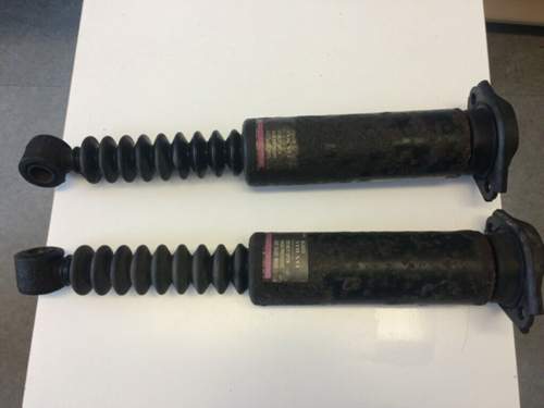 Shop Volvo Ersatzteile: Stoßdämpfer Hinterachse 31658548