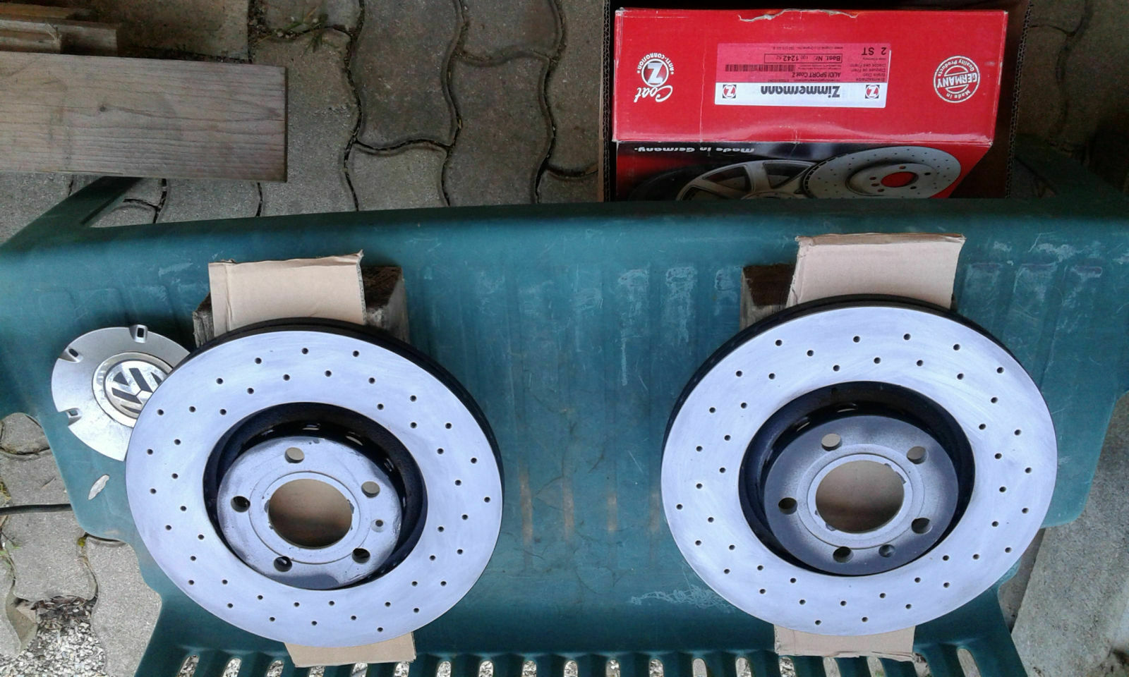 312mm x 25mm Bremse gelocht in Audi A4 B5 eingebaut