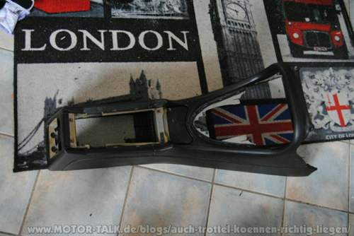 Mittelkonsole ausgebaut