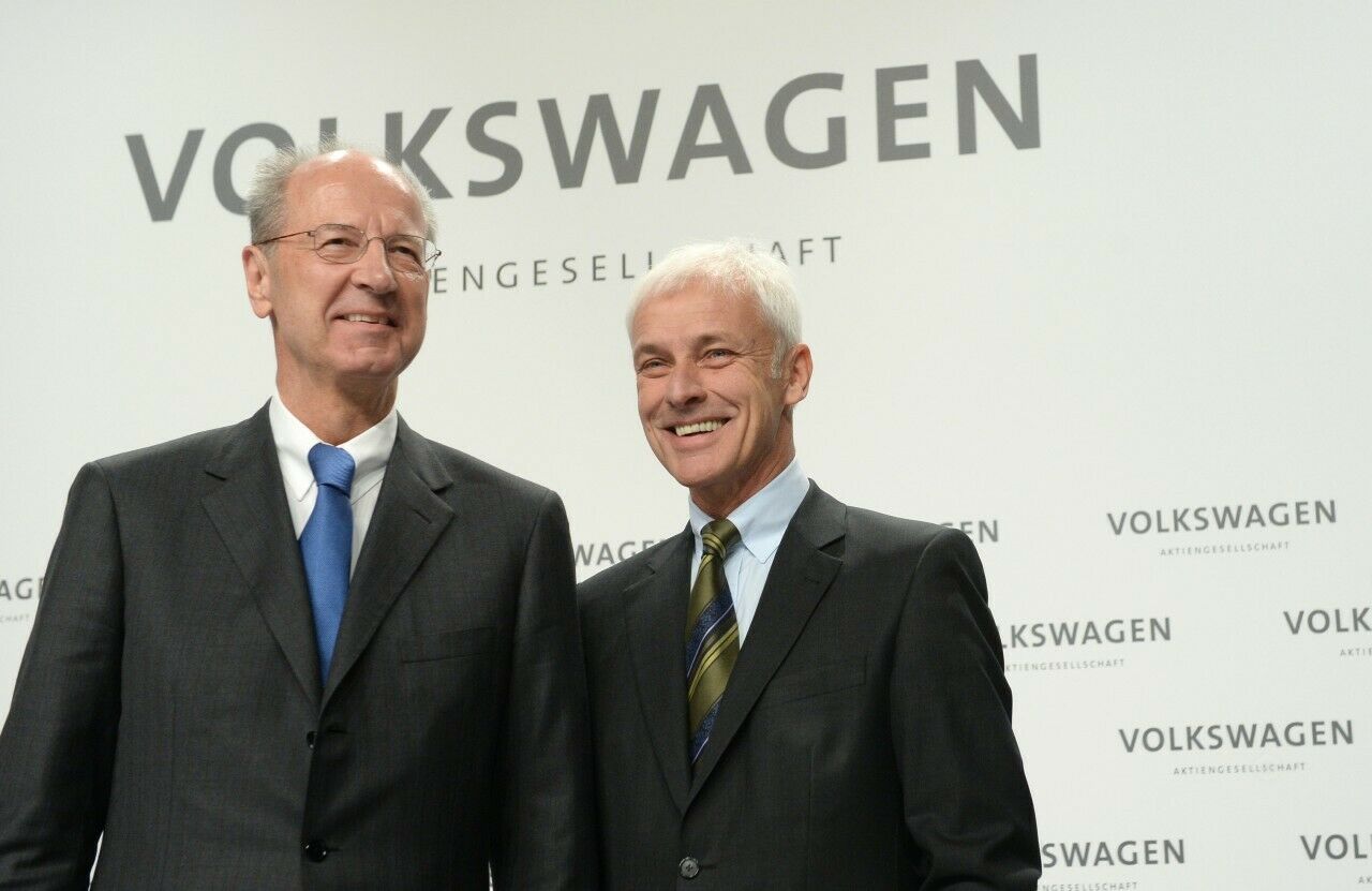 M&uuml;ssen bis zur Jahrespressekonferenz am 28. April 2016 die Boni-Frage kl&auml;ren: Die VW-Chefs M&uuml;ller (r.) und P&ouml;tsch