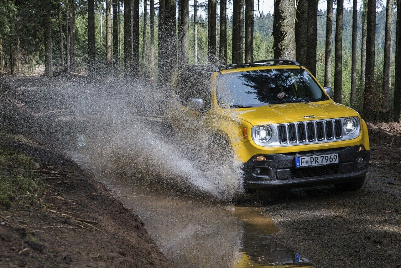 Robert hat Spaß im Jeep Renegade